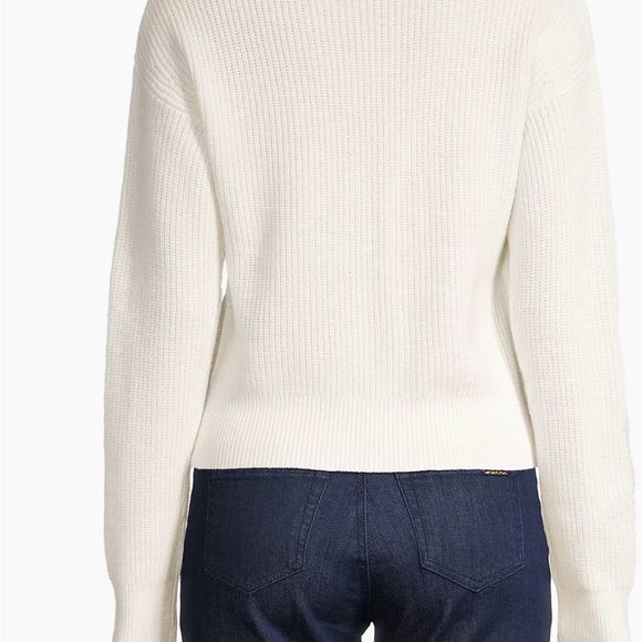 Michael Kors
Keyhole Cut Out Sweater size L new - Picture 5 of 10